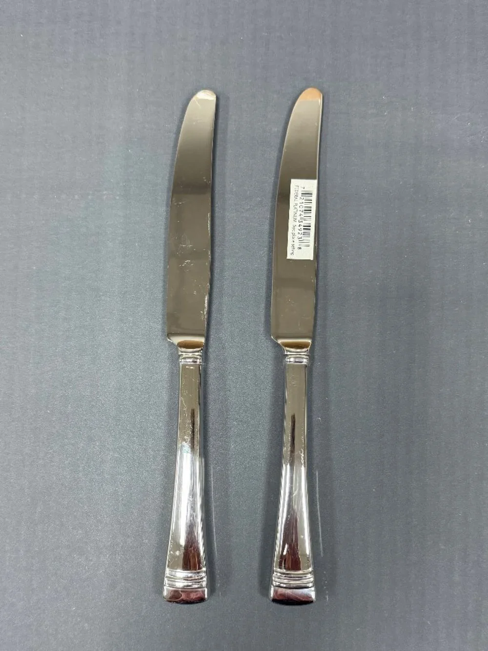 Pair of Lenox Federal Platinum Dinner Knives. KT122